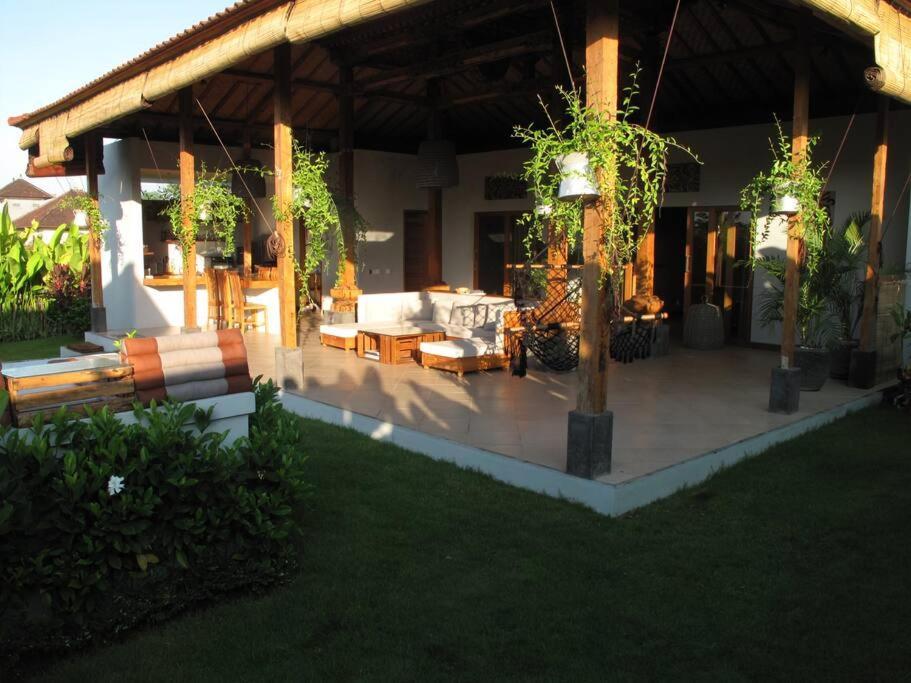 Jungle Joglo Villa Canggu Екстериор снимка